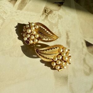 Vintage Gilded Leaf & Pearl Cluster Earrings - Timeless Bridal Elegance